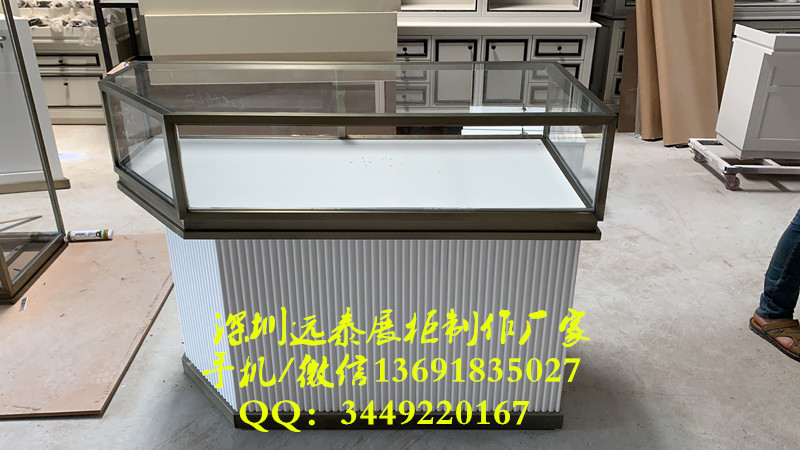 点击新窗口打开大图